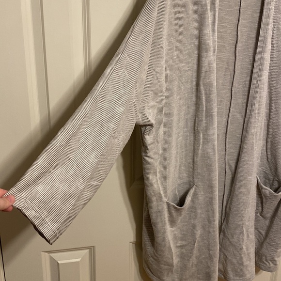 DONNI. Ribbed Cardigan - Picture 3 of 5